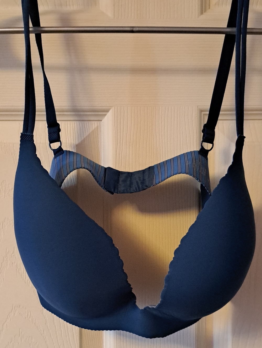 Victoria's Secret Angels Secret Embrace Navy Padded Push-Up Bra